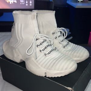 Men Letter Graphic Lace Up Knit Sneakers